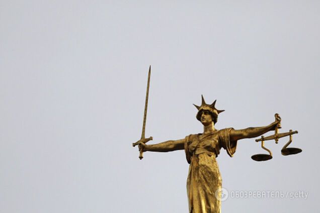 Статуя Справедливости
