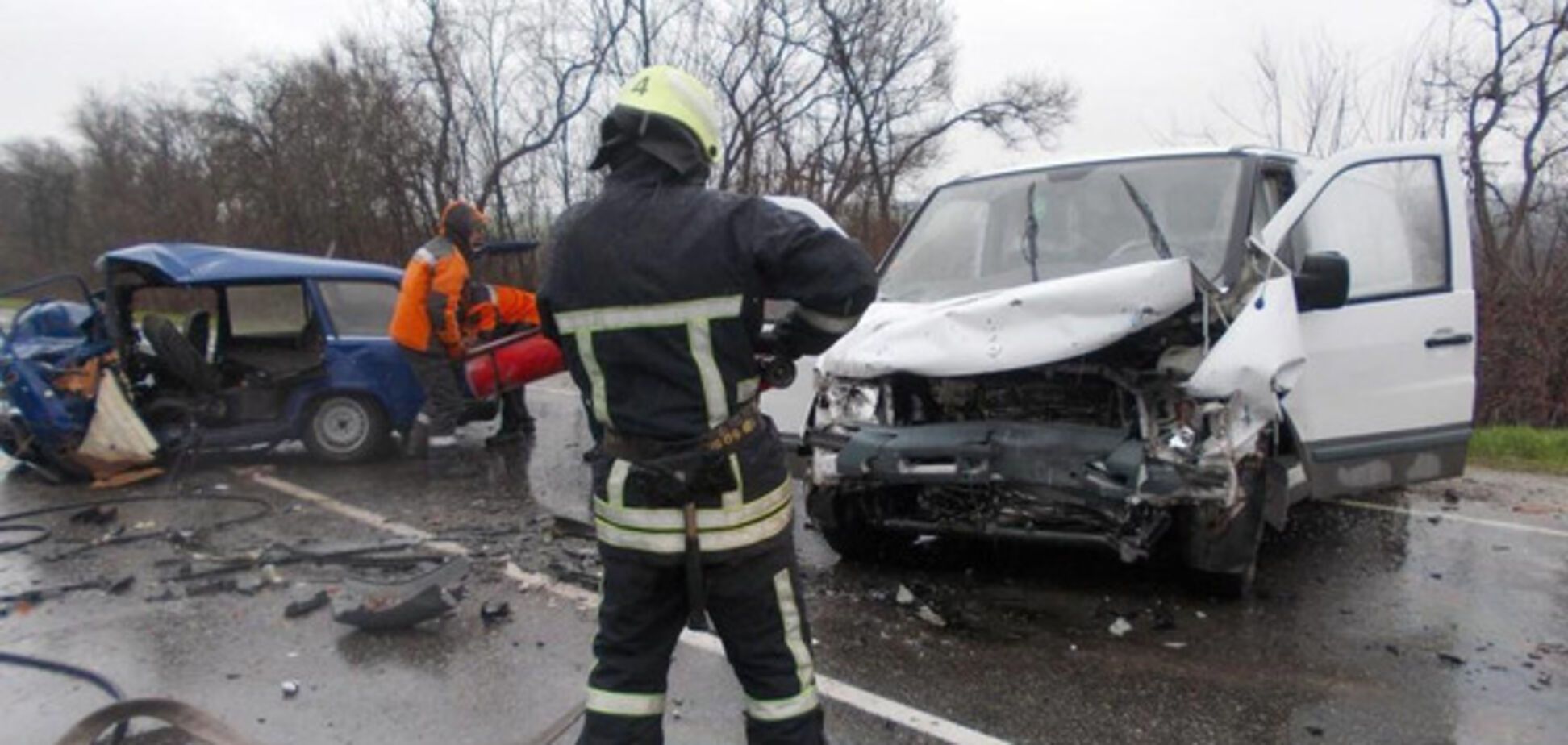 В Запорожской области жуткая авария: погибли 3 человека (ФОТО)