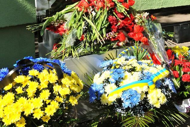 Запорожцы почтили память ликвидаторов аварии на ЧАЭС (ФОТО)