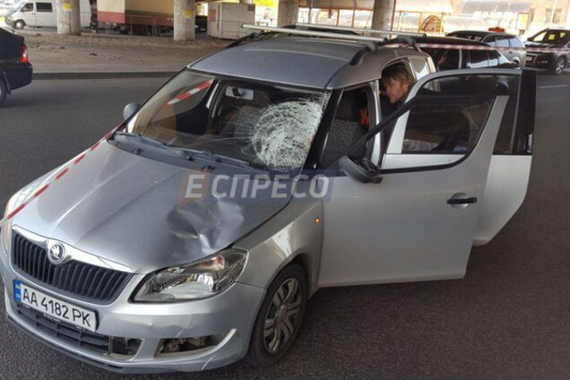 В Киеве произошло жесткое ДТП: пострадавший в коме