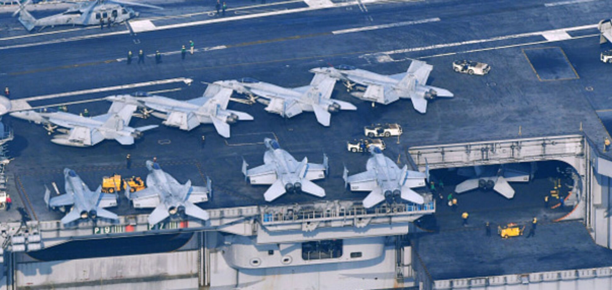 'Трамп на краю': стянутая к берегам КНДР ядерная мощь США напугала Россию и Китай