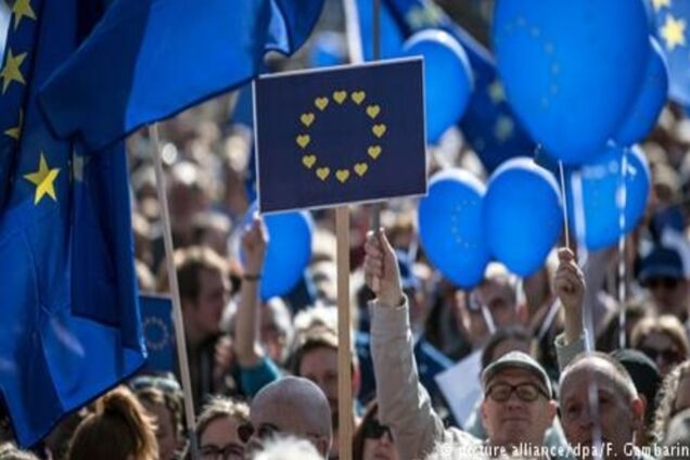 Рятівники Європи: проєвропейські рухи в ЄС