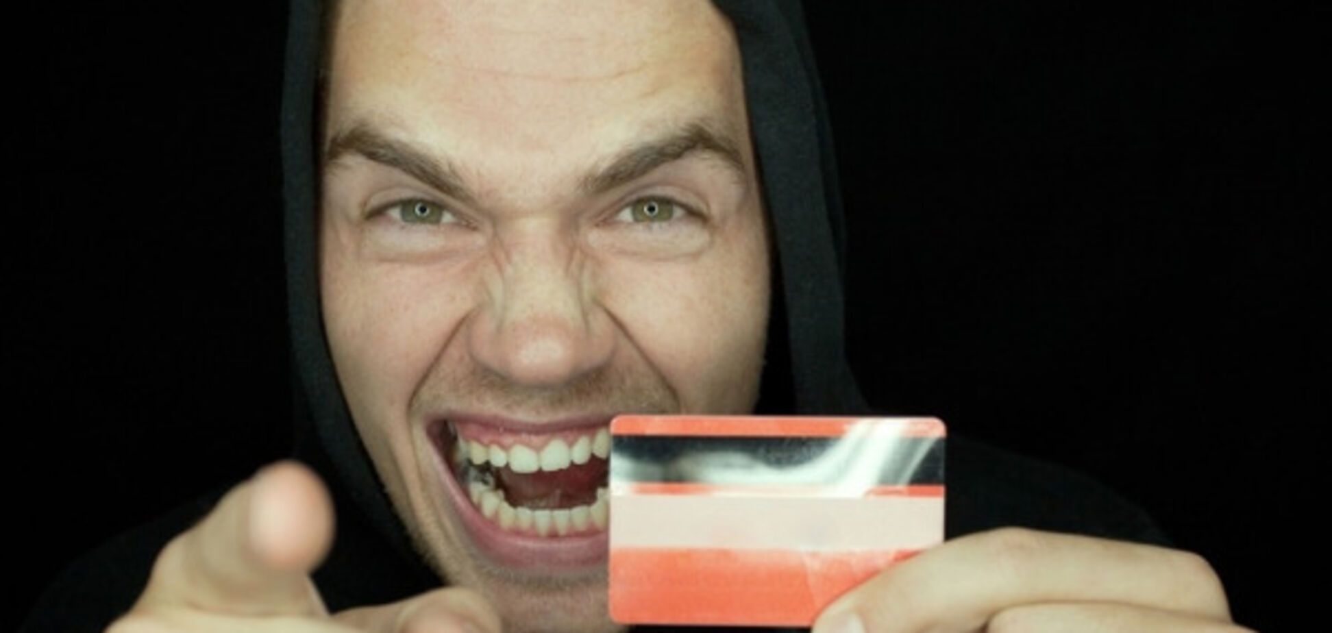 Чоловік із карткою