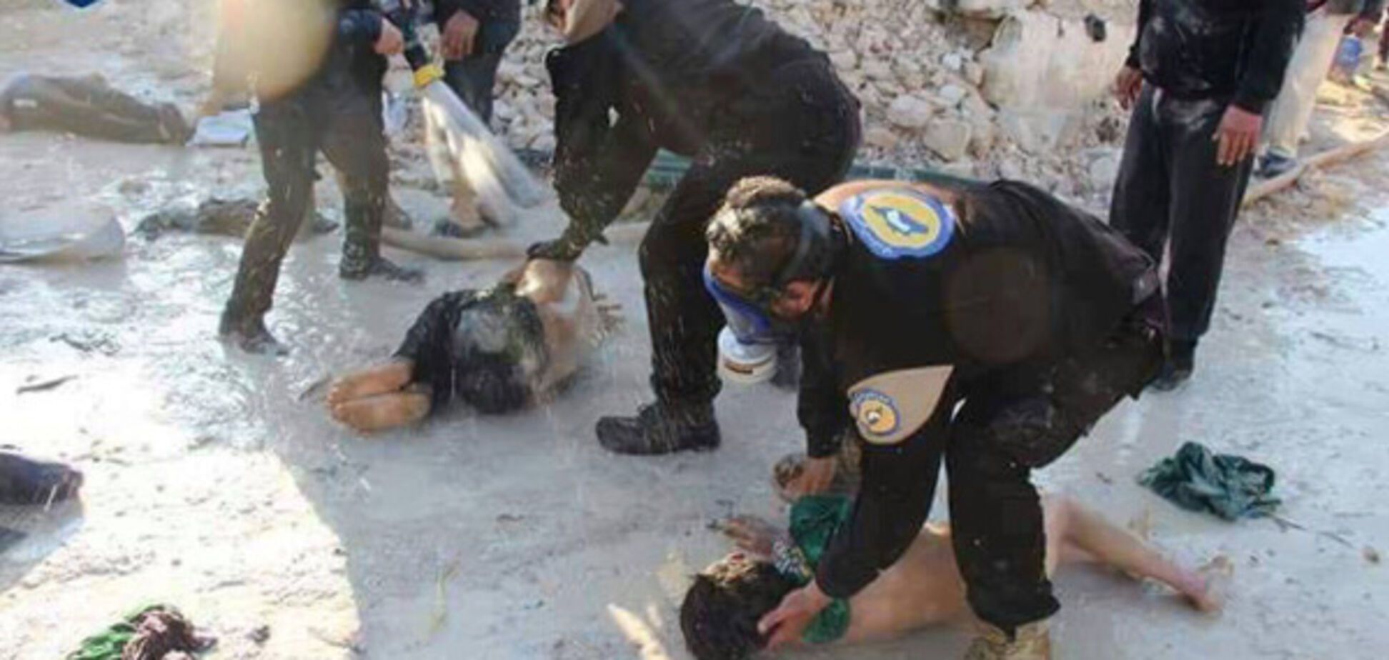 Войска Асада атаковали оппозицию химическим оружием: опубликованы фото и видео 18+