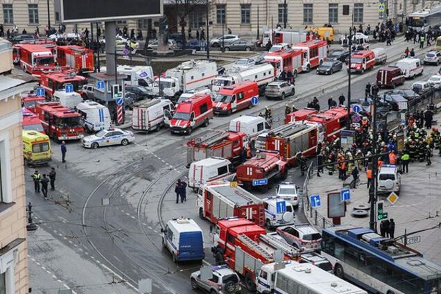 Он и взорвал. Больше некому