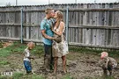 семейная фотосессия под дождем