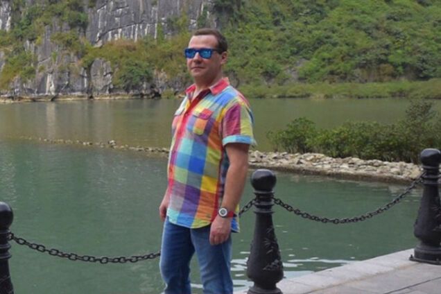 'Дімон' відповів: Медведєв назвав 'нісенітницею' розслідування Навального про нього