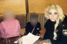 Женщина забыла своих детей в кафе