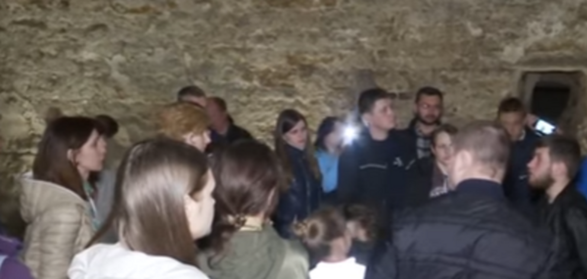 Екскурсія катакомбами в Тернополі