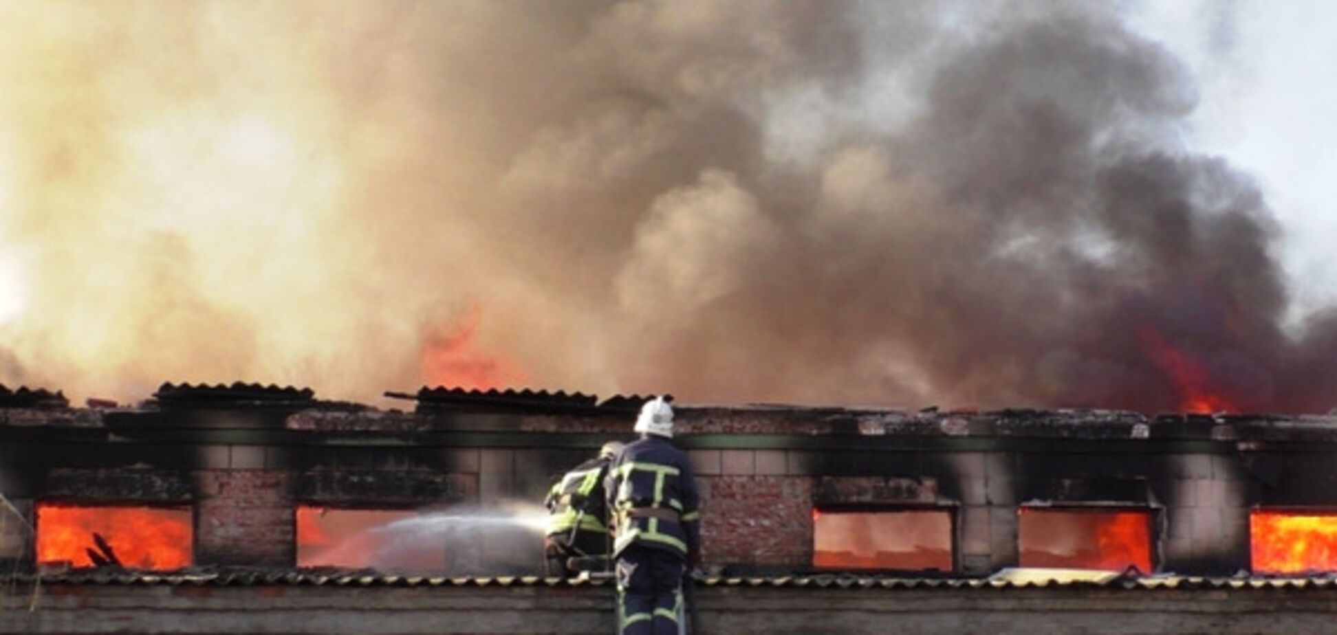 Пожар на складе в Чернигове