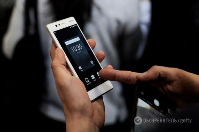 Добавка к безвизу: Европарламент упразднил плату за роуминг в ЕС