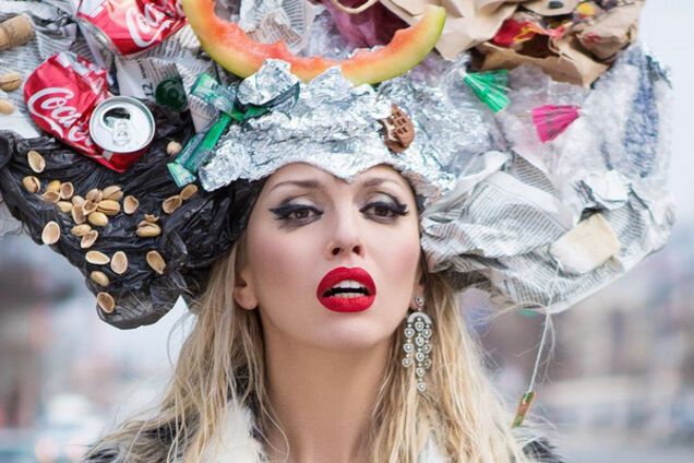 Оля Полякова