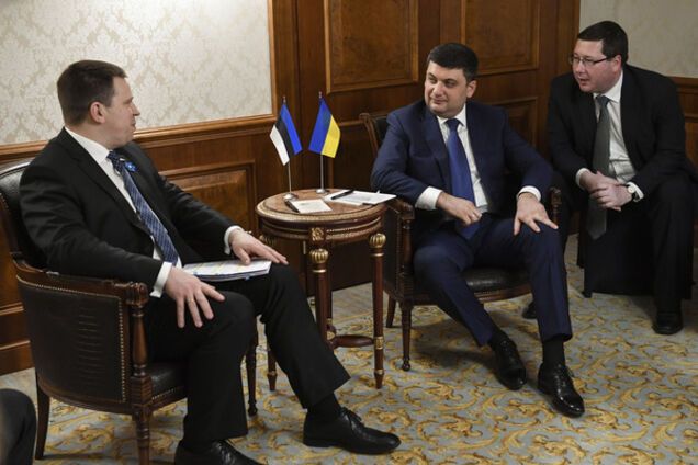 Володимир Гройсман, Юрі Ратас