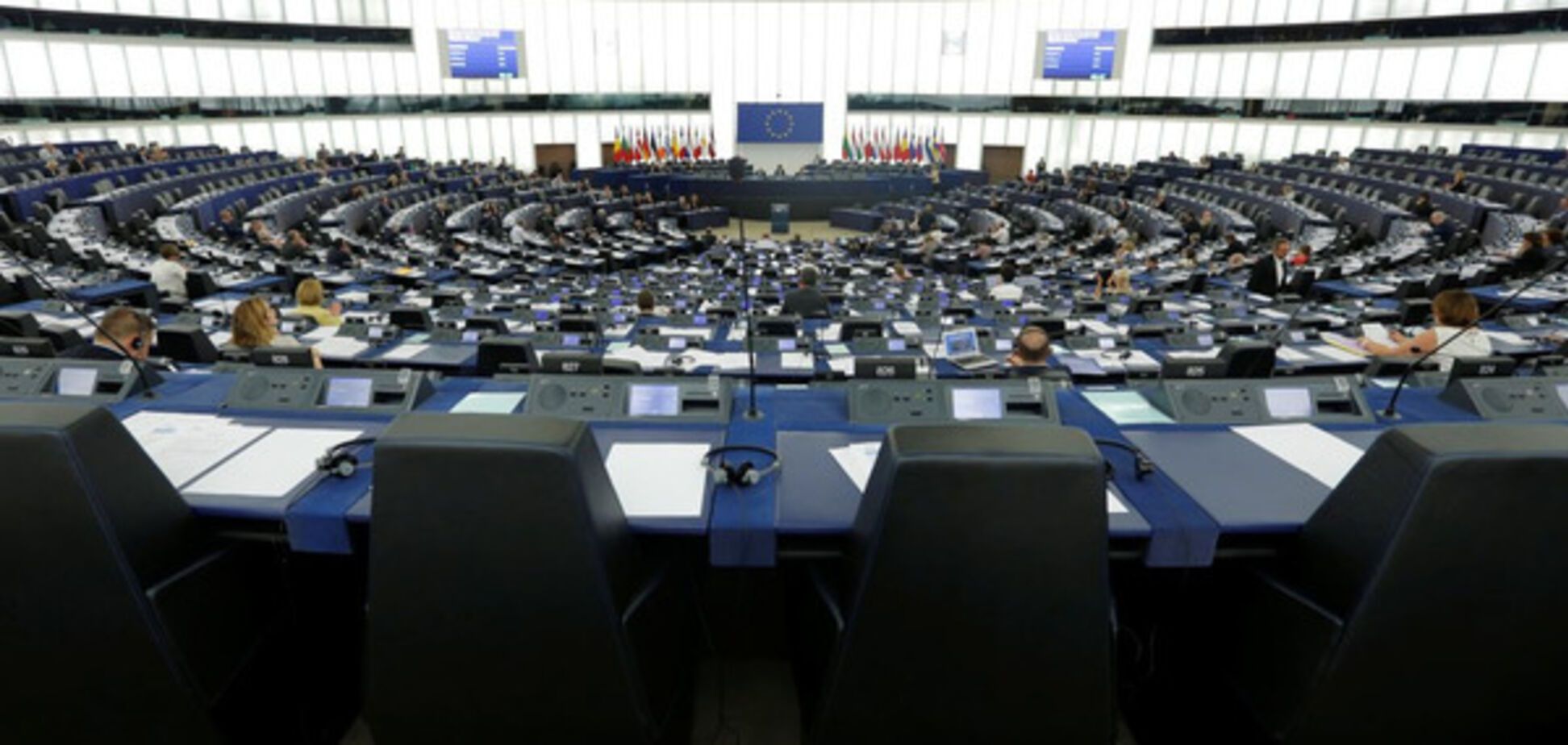 Появился список евродепутатов, проголосовавших против безвиза для Украины