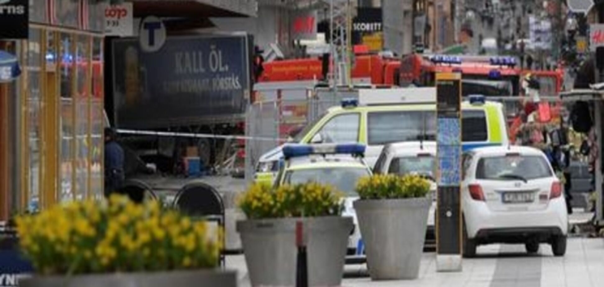 Світ шокований нападом у Стокгольмі