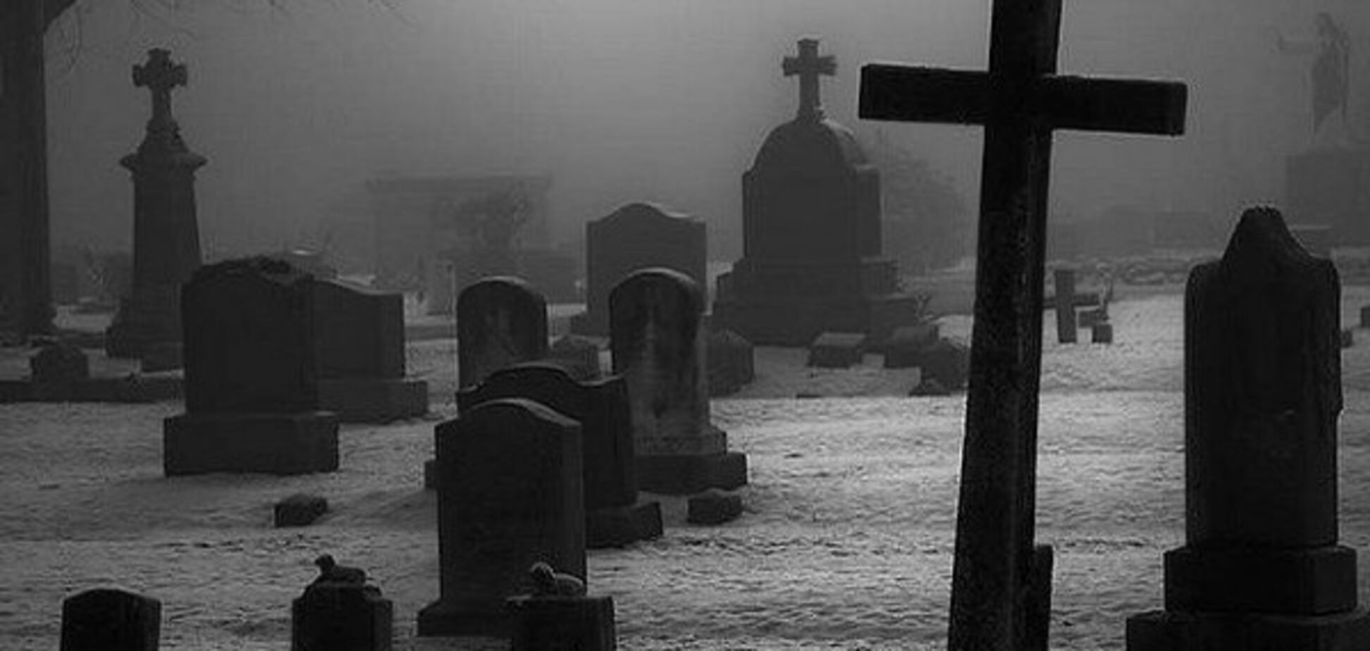 На запорожские кладбища закрыли дорогу