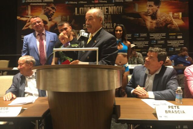 Василий Ломаченко