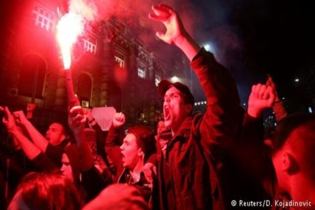 Протести в Сербії: молодь проти 'диктатора' Вучича