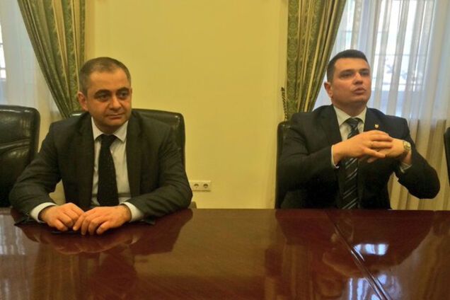 Углава и Сытник