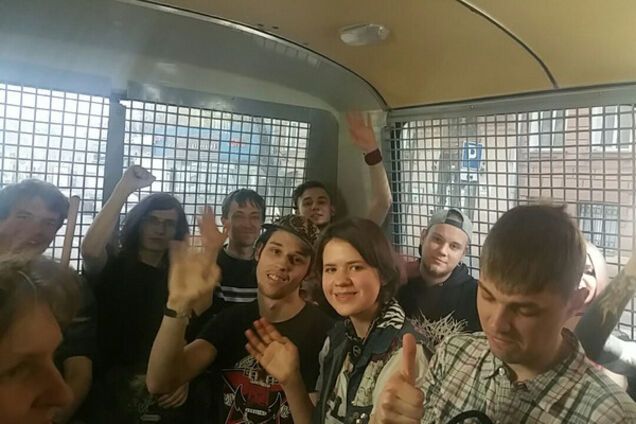 Певромай в России