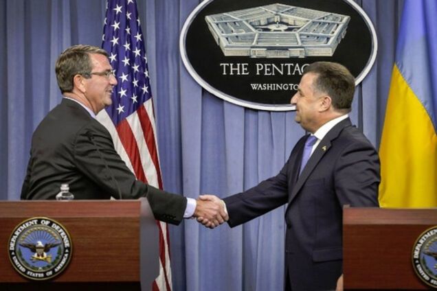 Степан Полторак