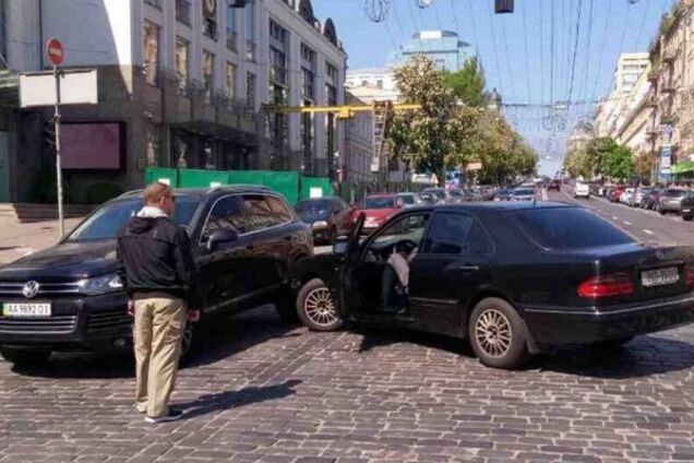 ДТП с авто \'Нафтогаза\'