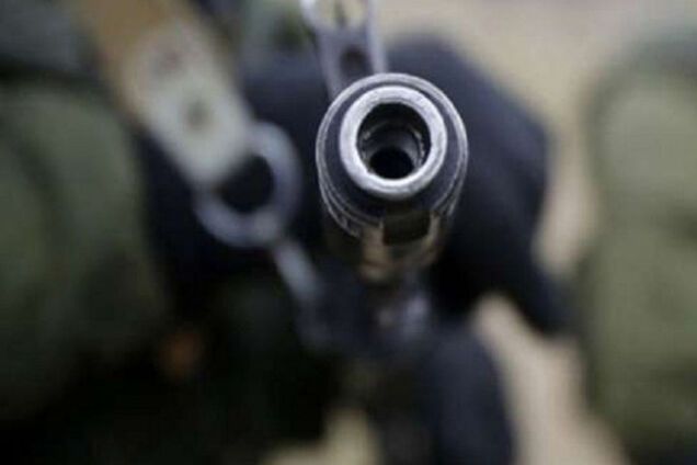 На Донбассе военный стрелял из автомата по сослуживцам: двое раненых