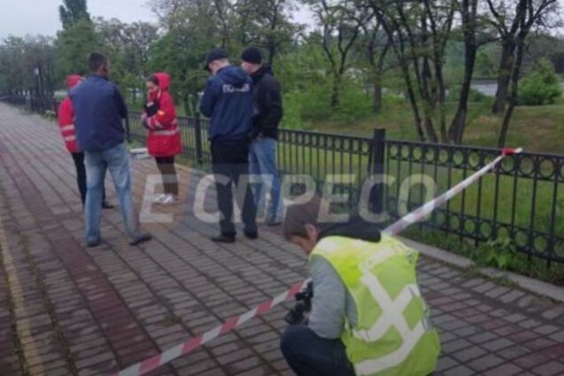 Поезд переехал мужчину в Киеве