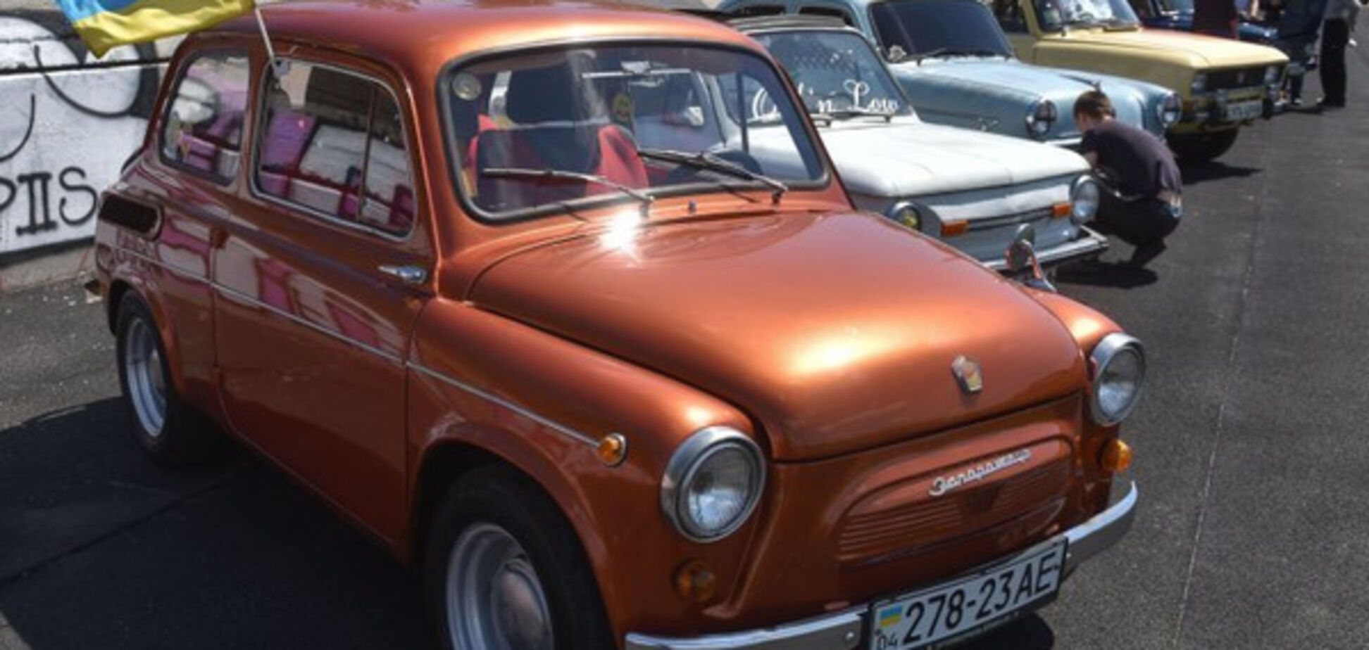 В Запорожье прошла ежегодная выставка раритетных автомобилей 