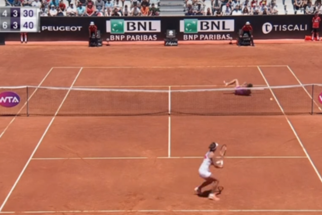 Дарья Касаткина падение