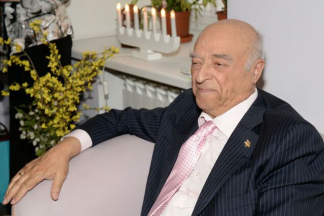 Владимир Этуш