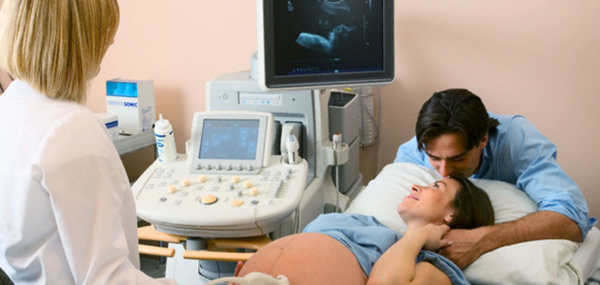 Ученые: беременные женщины рискуют здоровьем своих детей, делая ненужные осмотры