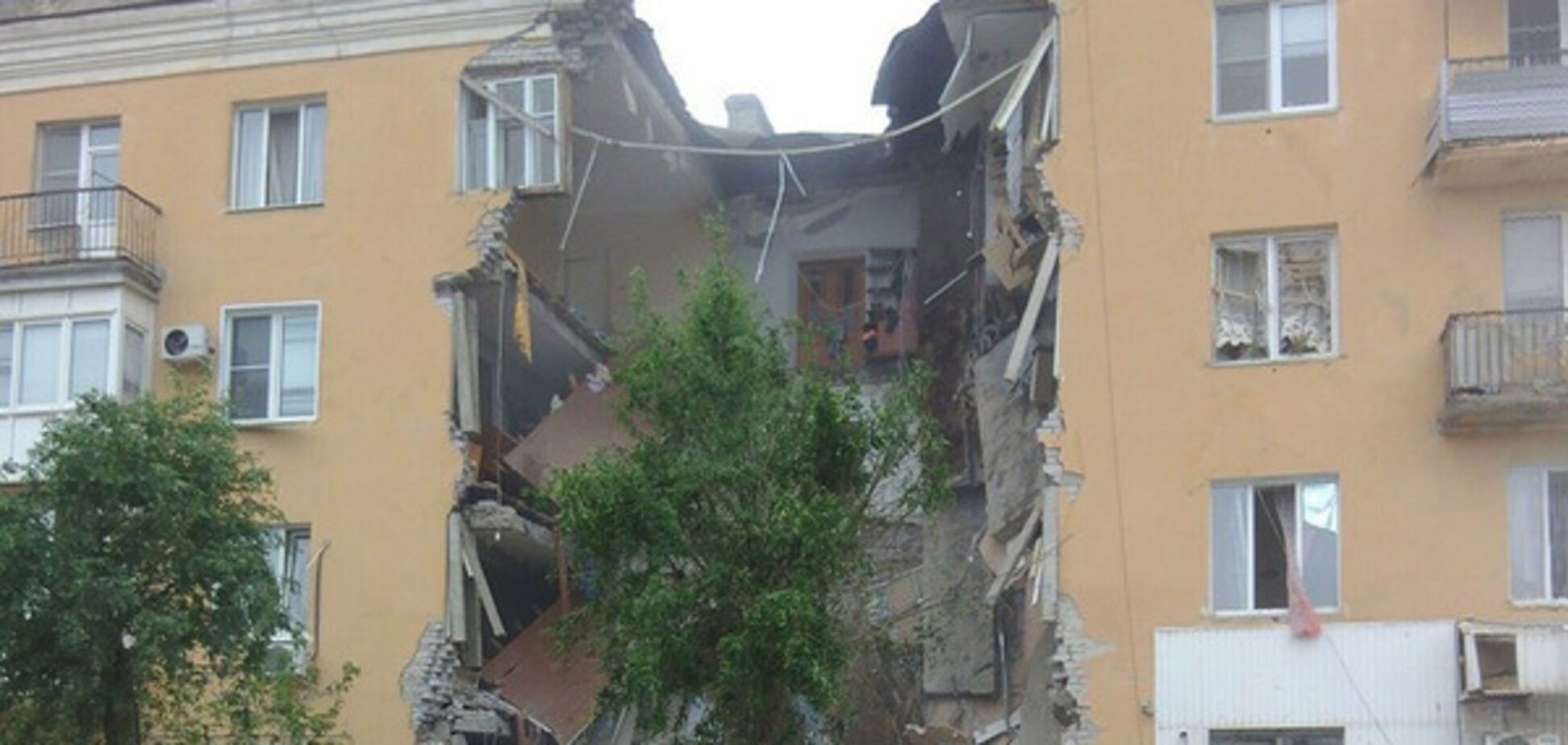 Взрыв в многоэтажке в Волгограде