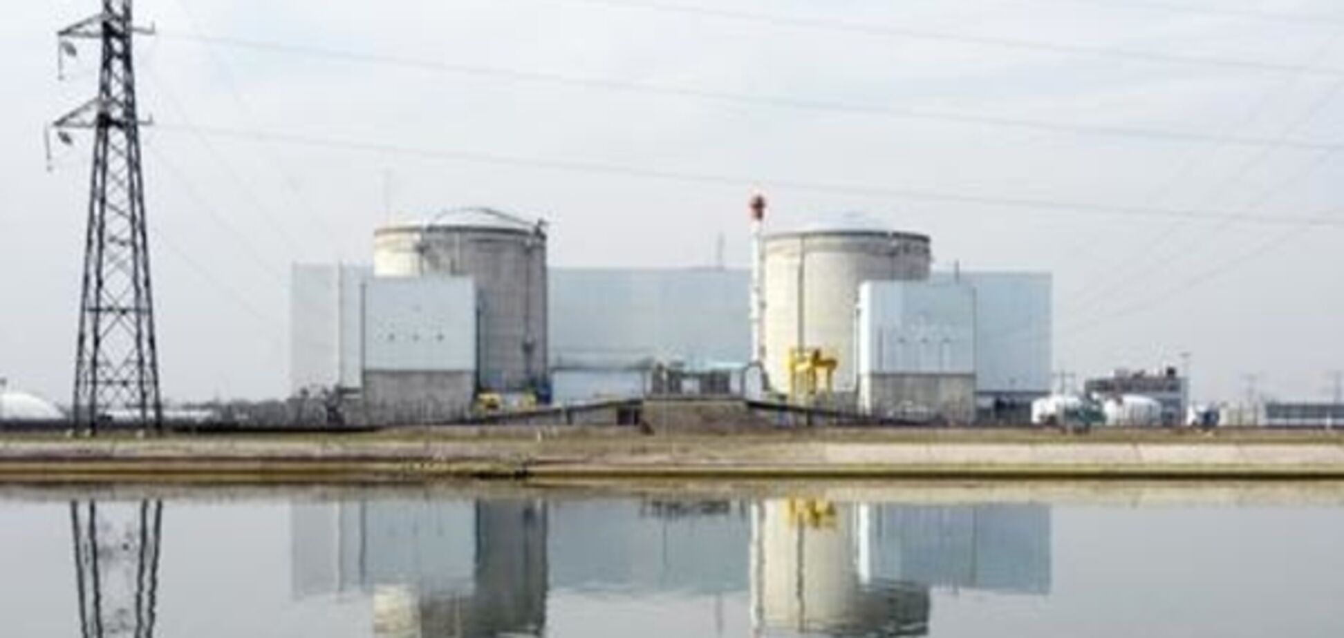 Франція скоротить до 50 відсотків частку атомної енергетики