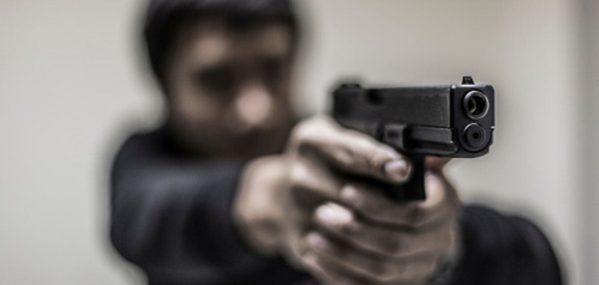 Попали в голову и зад: в ресторане Киева расстреляли посетителя
