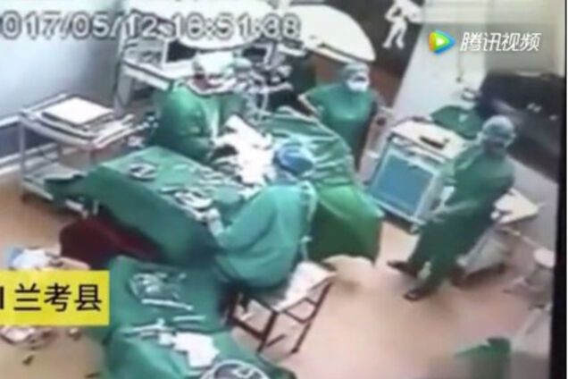 хирурги драка