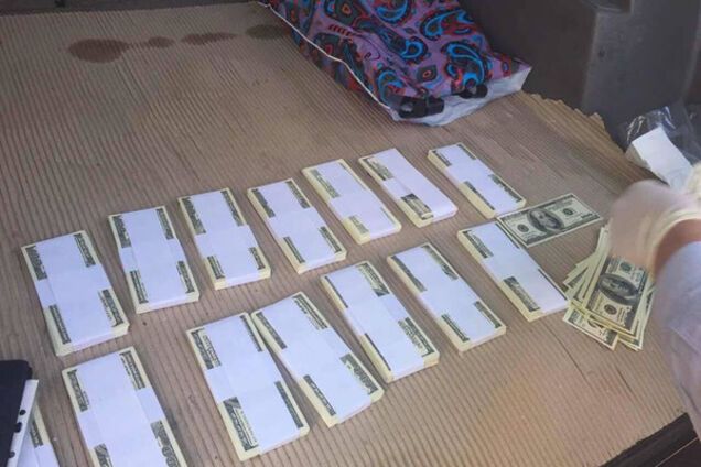 На Сумщине сотрудник НАБУ получил огромную взятку