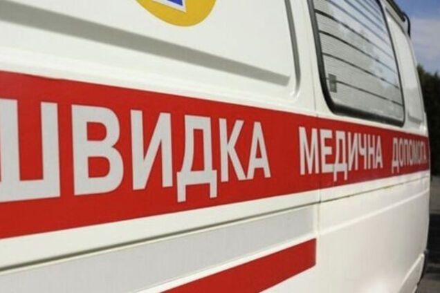 В Киеве на пожаре спасли семью с маленькими детьми