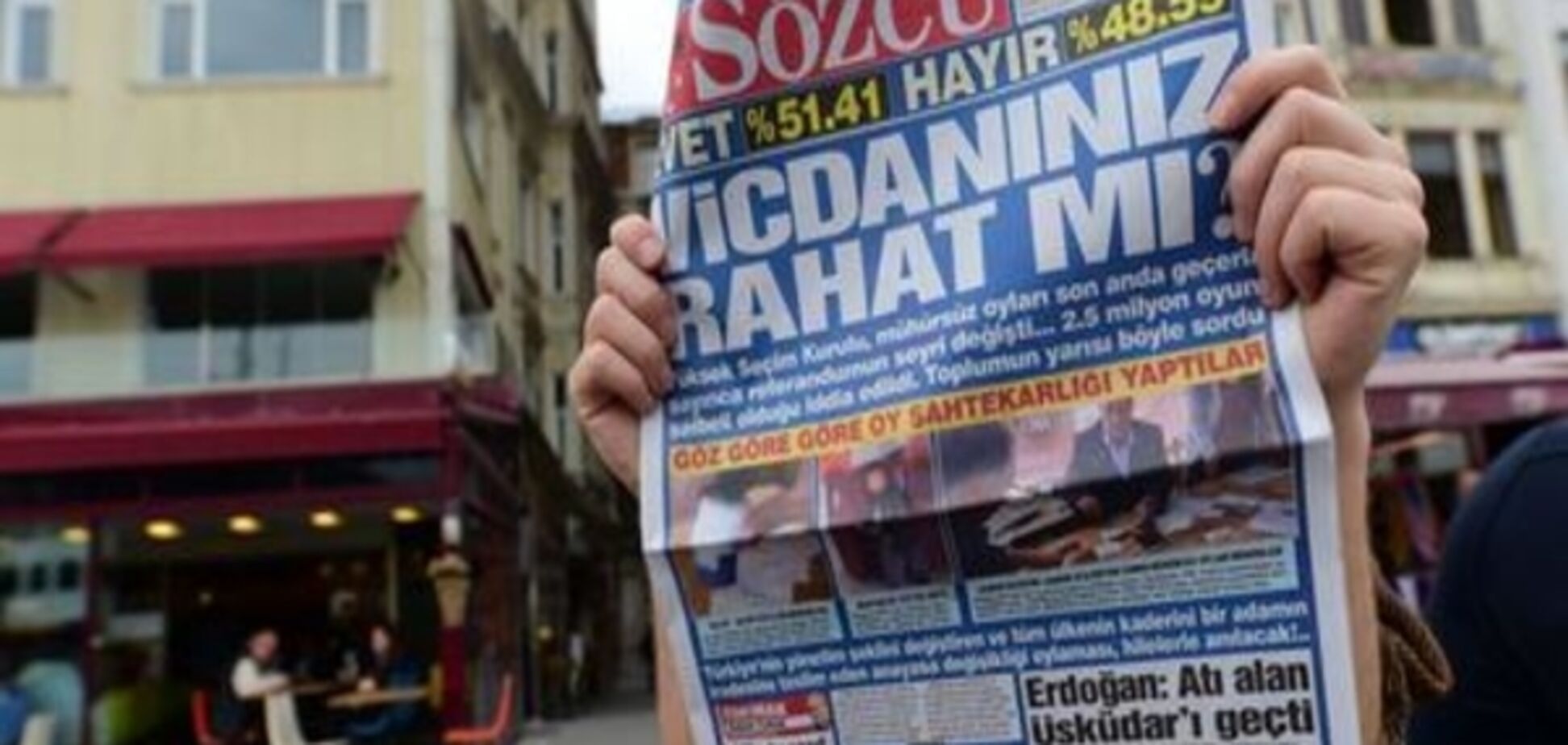 Турецьке видання вийшло з порожніми сторінками на знак протесту проти затримання співробітників
