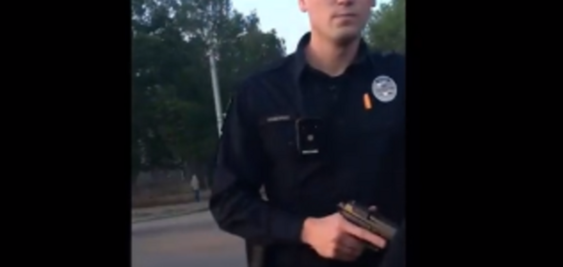 Харьковский полицейский угрожает квестерам
