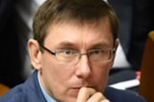 Луценко рассказал, как депутаты спасли его от отставки