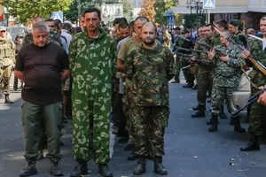 Парад пленных в Донецке