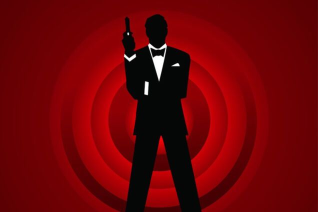 Умер известный исполнитель роли Джеймса Бонда