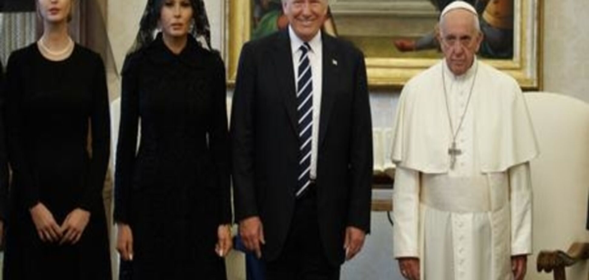 Папа Римський Франциск подарував Дональду Трампу 'символ миру'