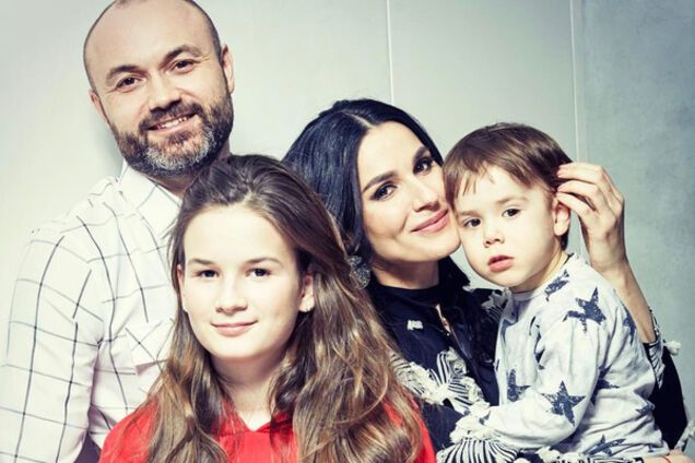 Маша Ефросинина с семьей