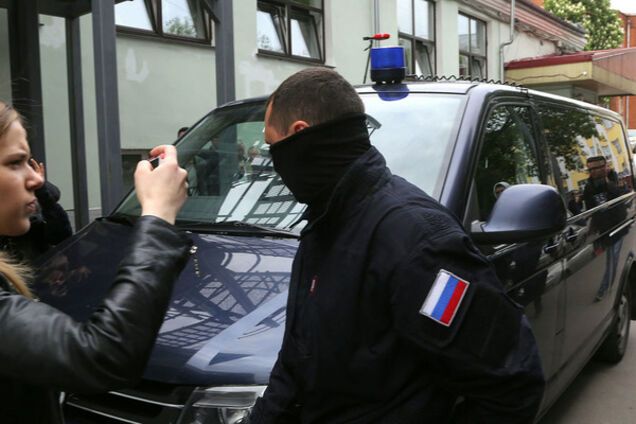 Обыски в квартире Кирилла Серебренникова