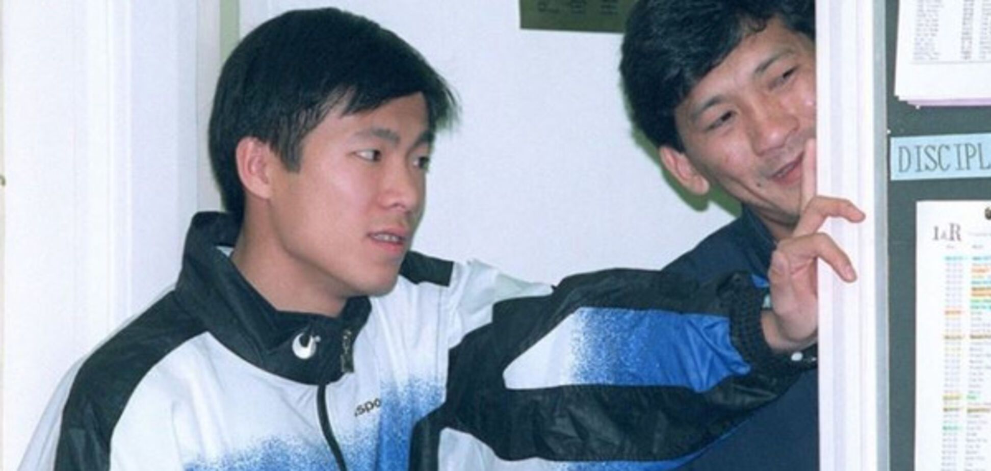 Грабители отобрали у известного футболиста чемодан с золотыми слитками