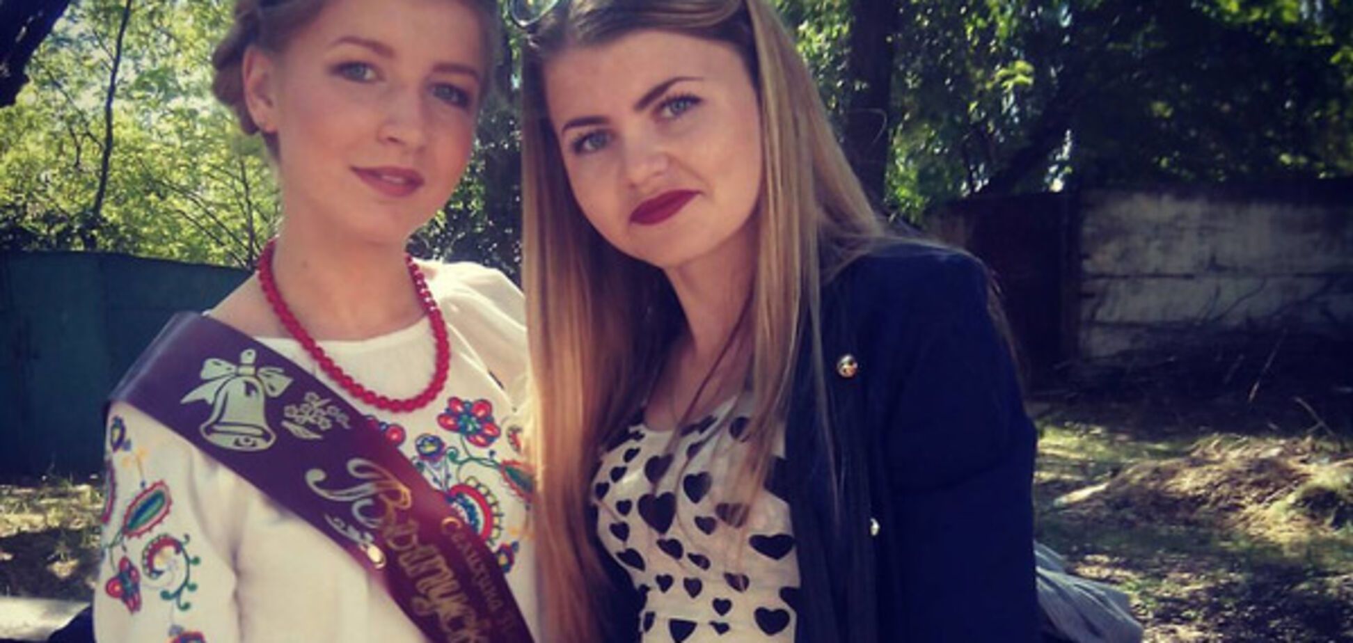 У Криму смілива випускниця одягла на останній дзвоник вишиванку