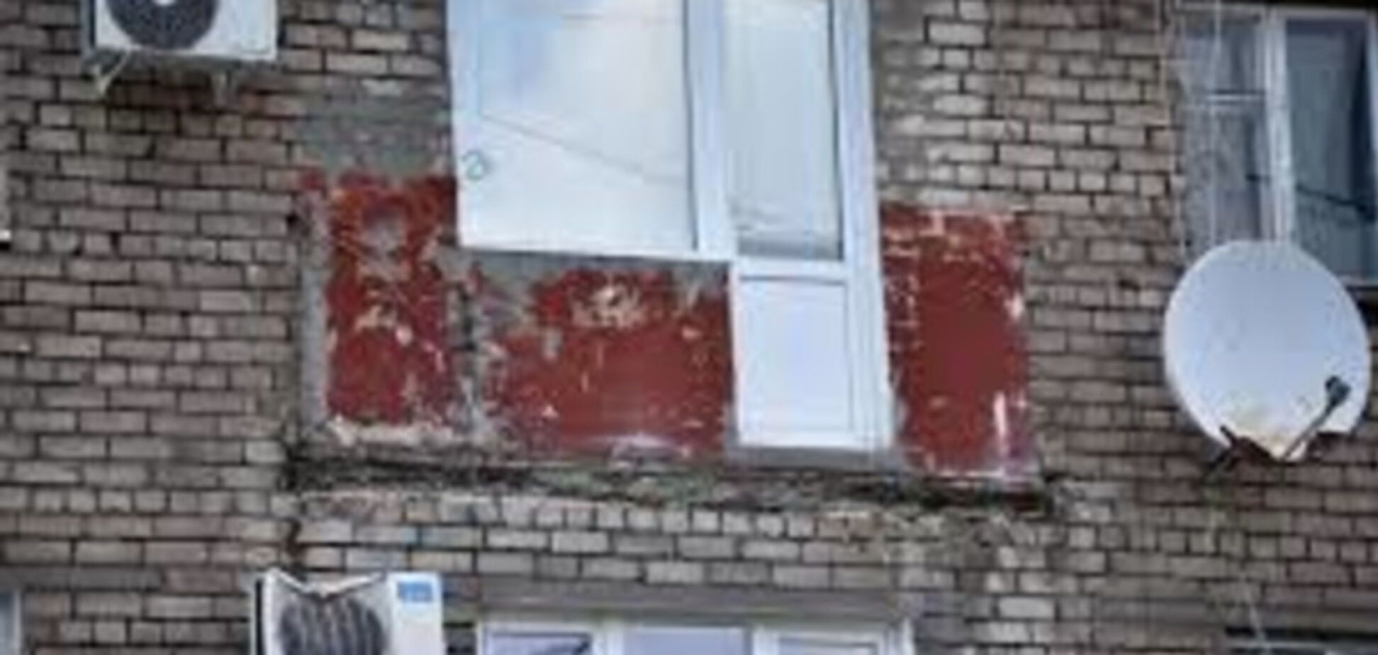 В одном из районов города обрушился балкон