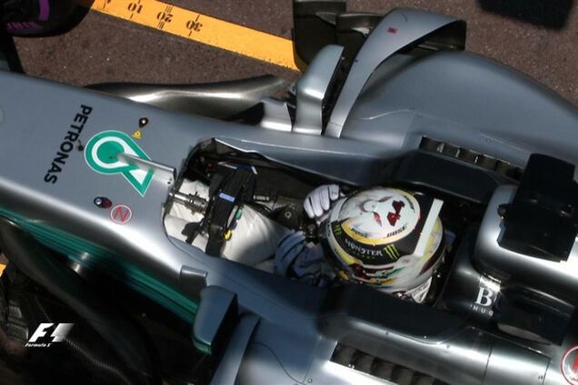 Льюис Хэмилтон